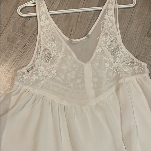 Small Zara white lace tank top - Picture 4 of 5